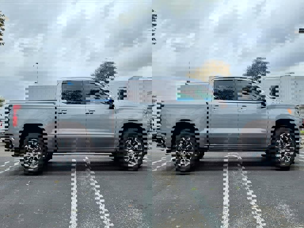 New 2026 Chevrolet Silverado 1500 LT w/ All Star Edition Plus image 3