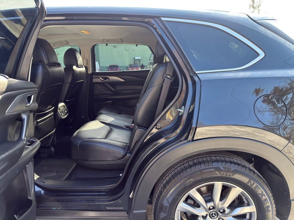 Used 2018 MAZDA CX-9 Touring w/ Touring Premium Package image 21