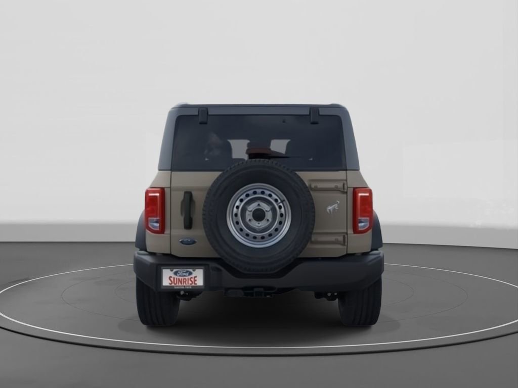New 2025 Ford Bronco 4-Door image 5