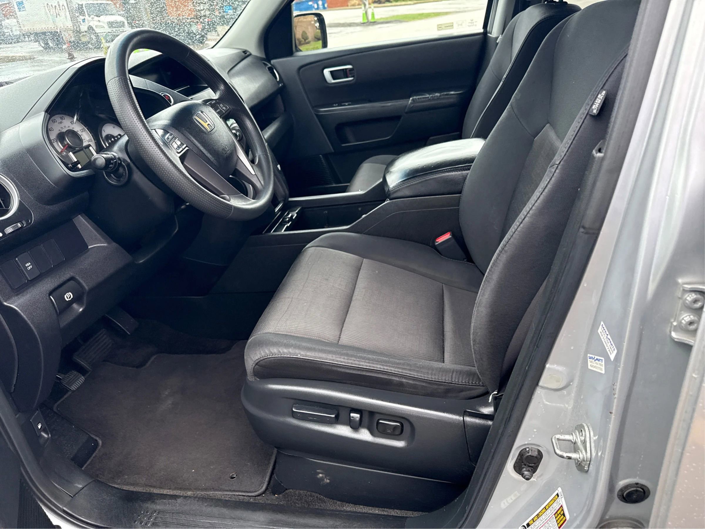 Used 2010 Honda Pilot EX image 10