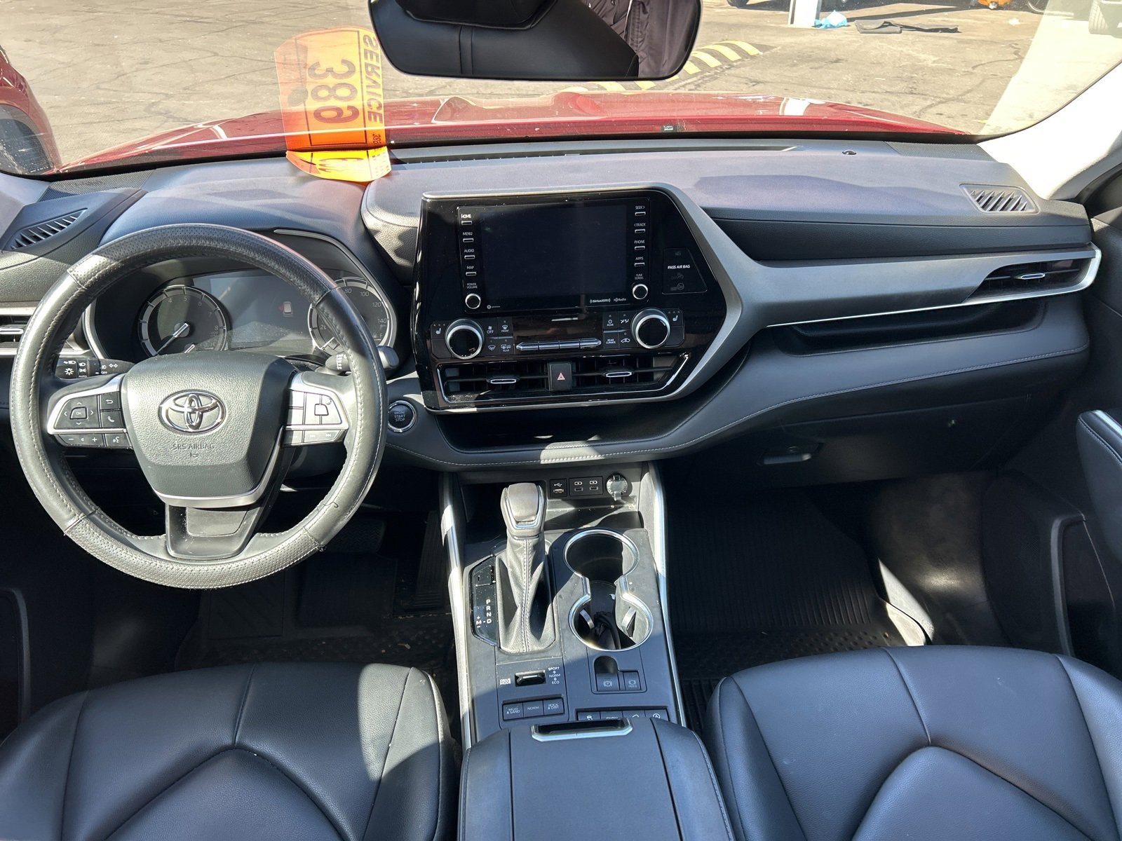 Certified 2022 Toyota Highlander XLE image 5