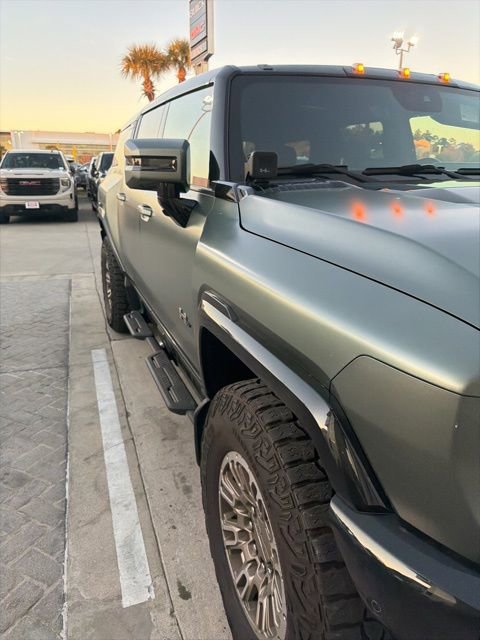 Used 2024 GMC Hummer EV 3X w/ Extreme Off-Road Package image 3