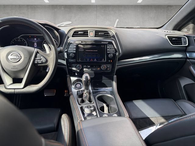 Used 2023 Nissan Maxima SR w/ Sport Mat Group FWD image 3