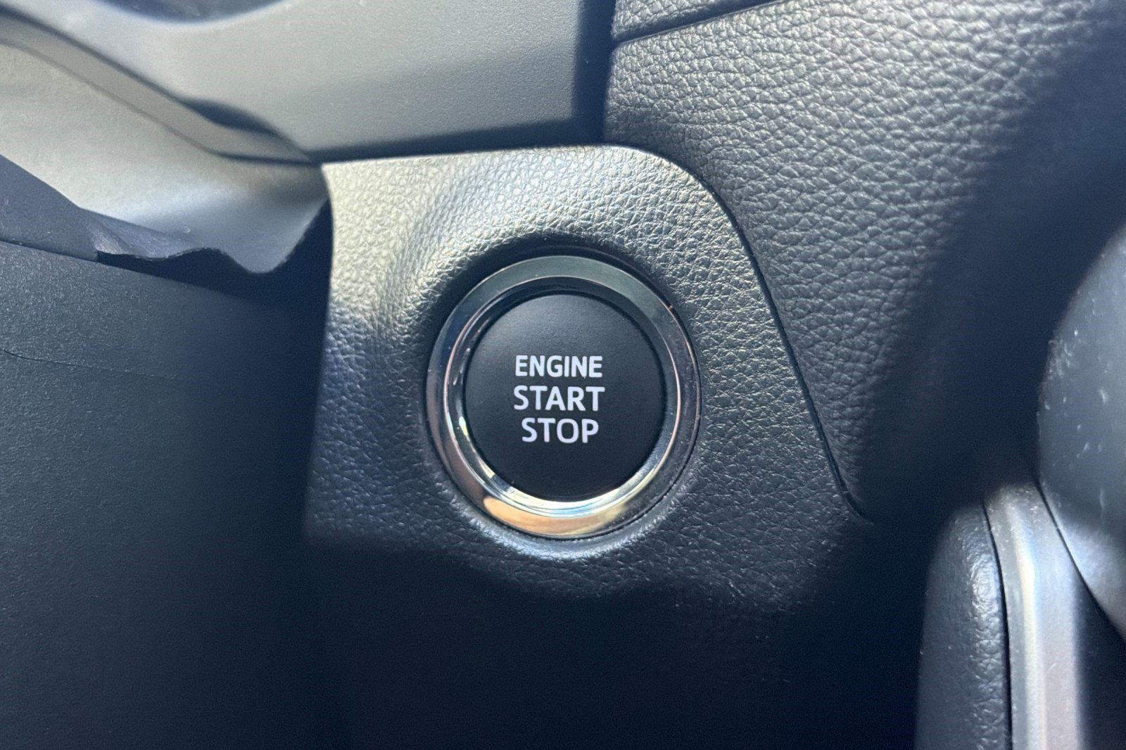 Used 2024 Toyota RAV4 XLE Premium FWD image 27
