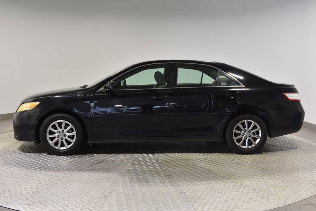 Used 2010 Toyota Camry Hybrid image 2