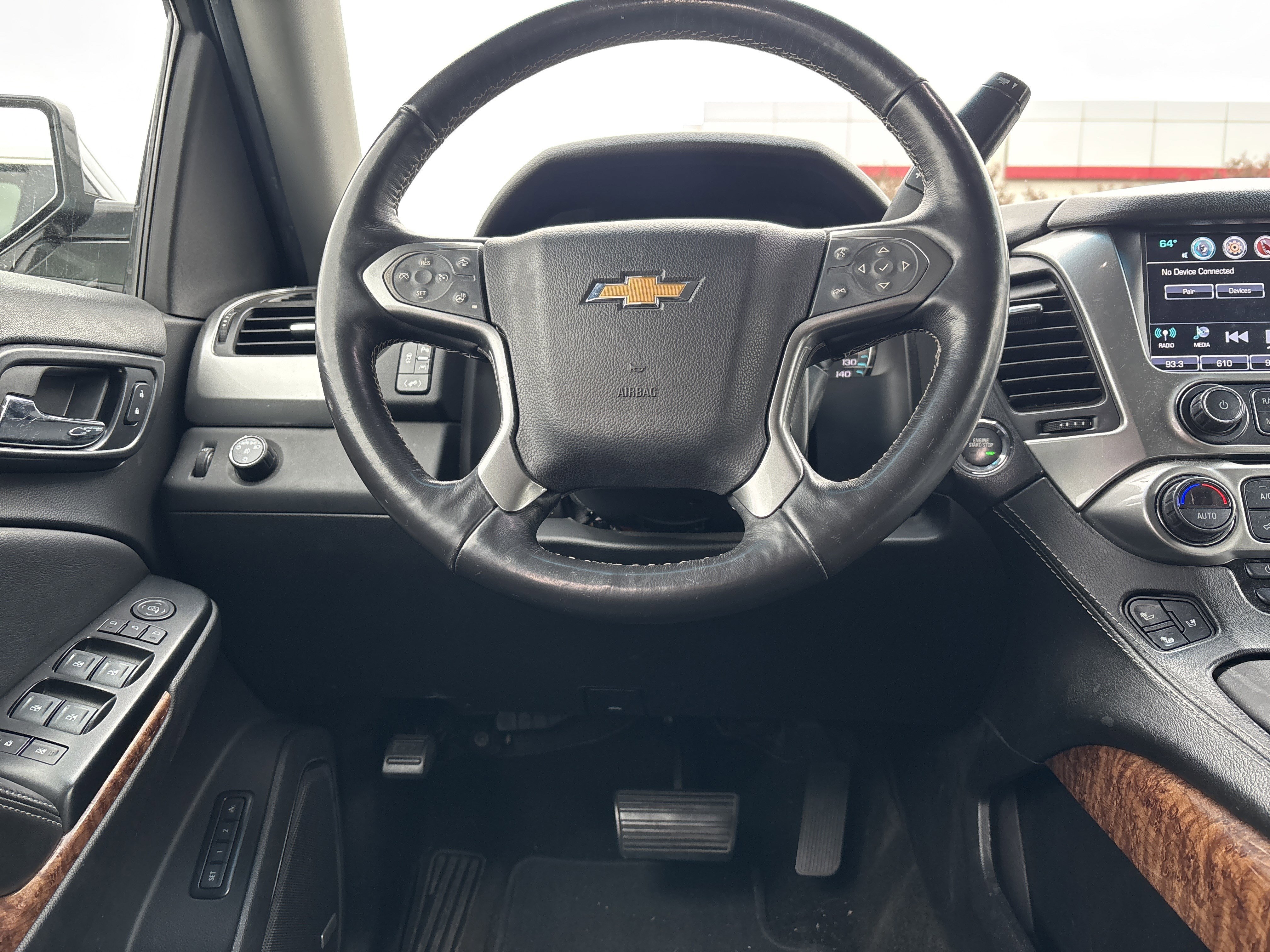 Used 2018 Chevrolet Suburban Premier RWD image 16