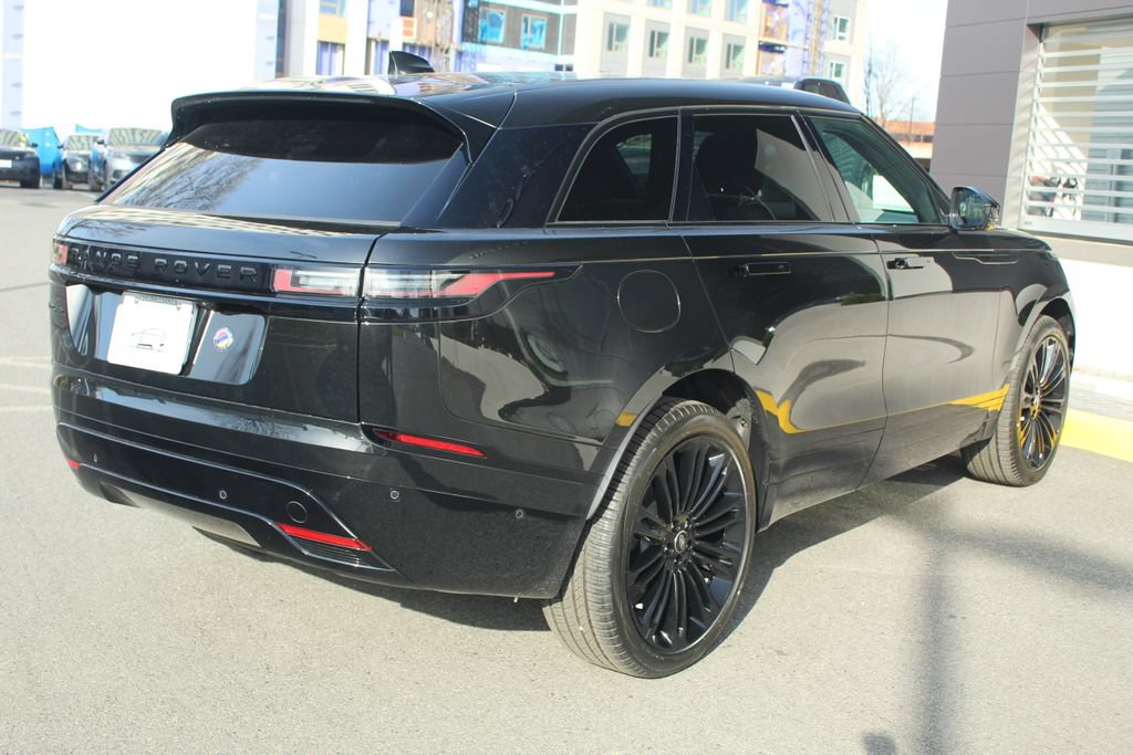 New 2026 Land Rover Range Rover Velar Dynamic SE AWD/4WD image 2