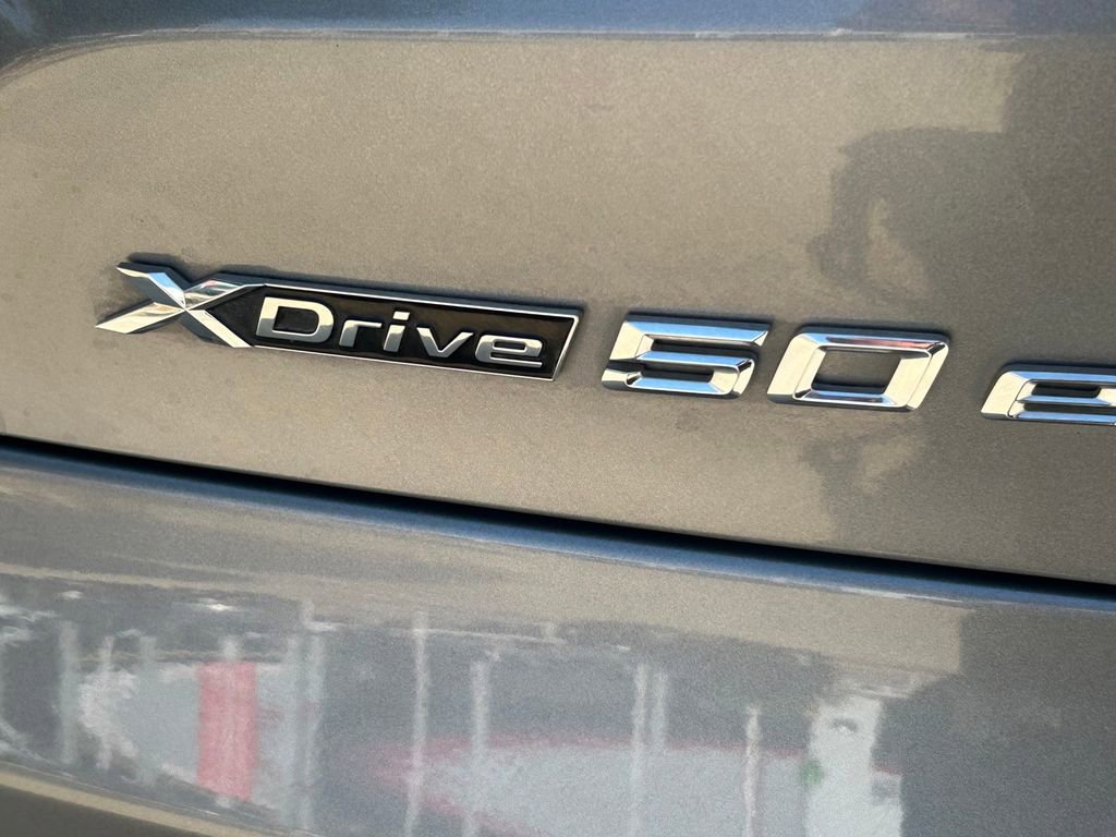 Used 2024 BMW X5 xDrive50e w/ Premium Package image 12