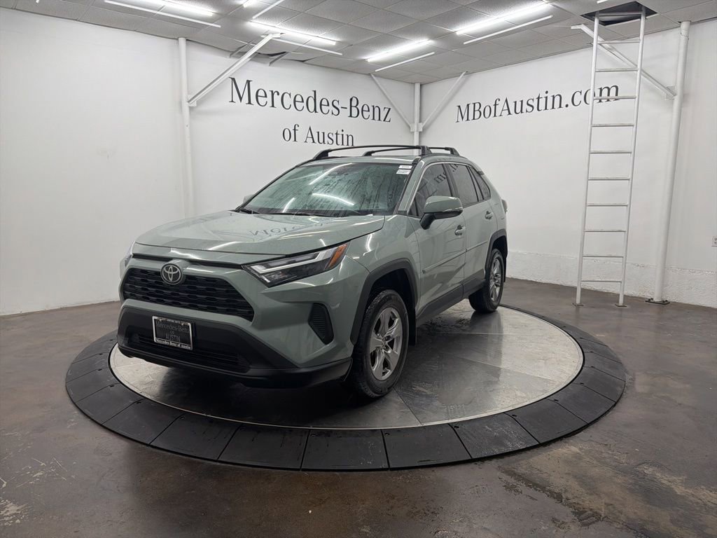 Used 2023 Toyota RAV4 XLE w/ Convenience Package image 3