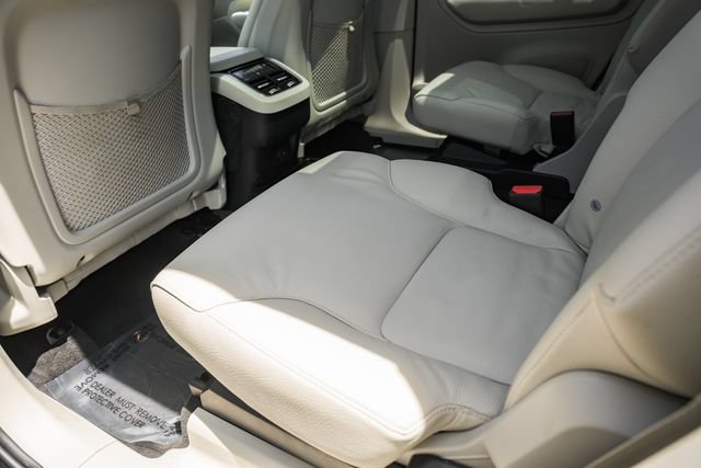 Certified 2024 Volvo XC90 B6 Plus w/ Protection Package Premier AWD/4WD image 32