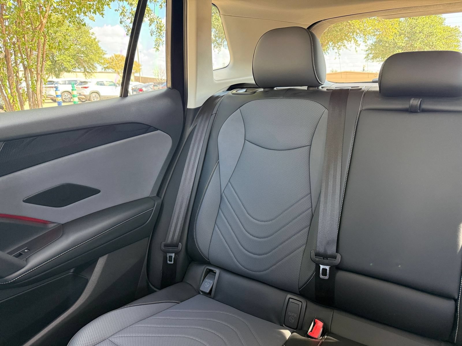 Used 2026 Volkswagen Tiguan SE AWD/4WD image 40
