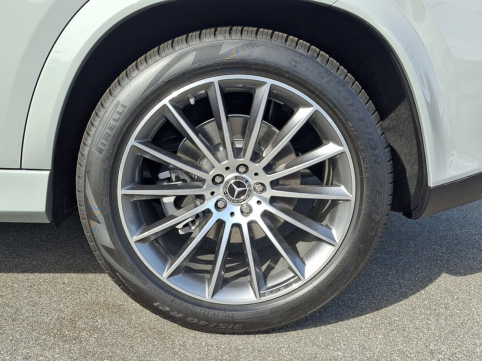 New 2026 Mercedes-Benz GLE 450 4MATIC image 5