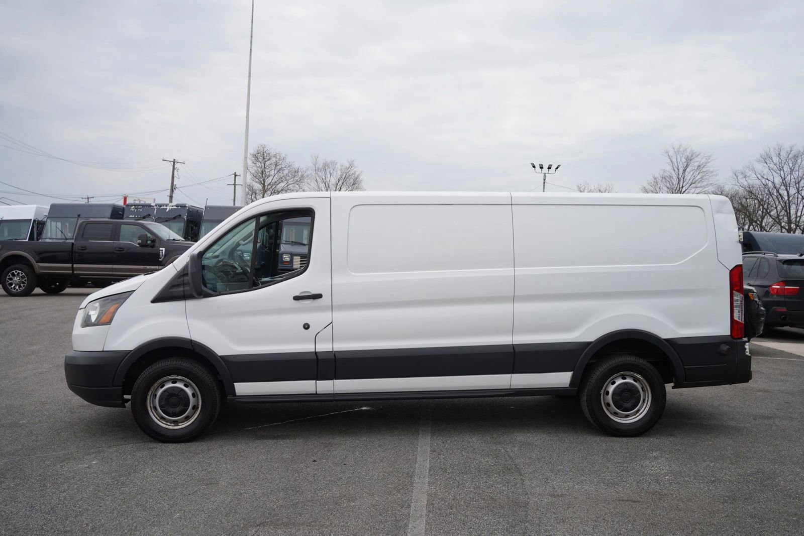 Used 2018 Ford Transit 350 148 Low Roof image 3