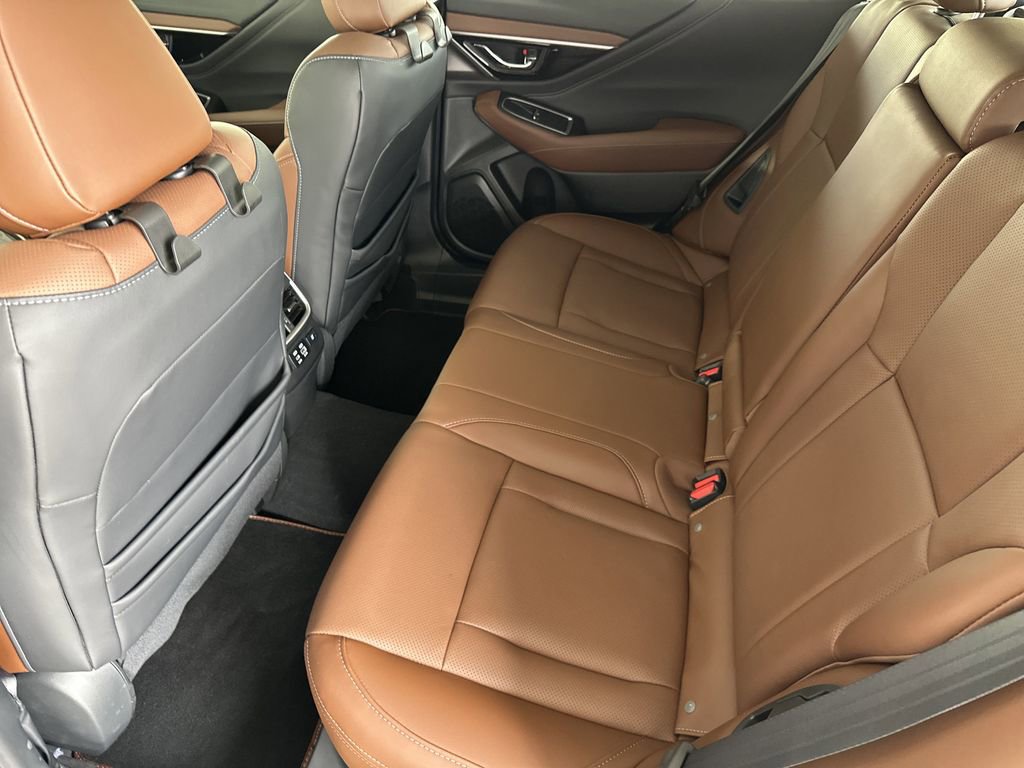 Used 2025 Subaru Outback Touring w/ Popular Package #2 image 30