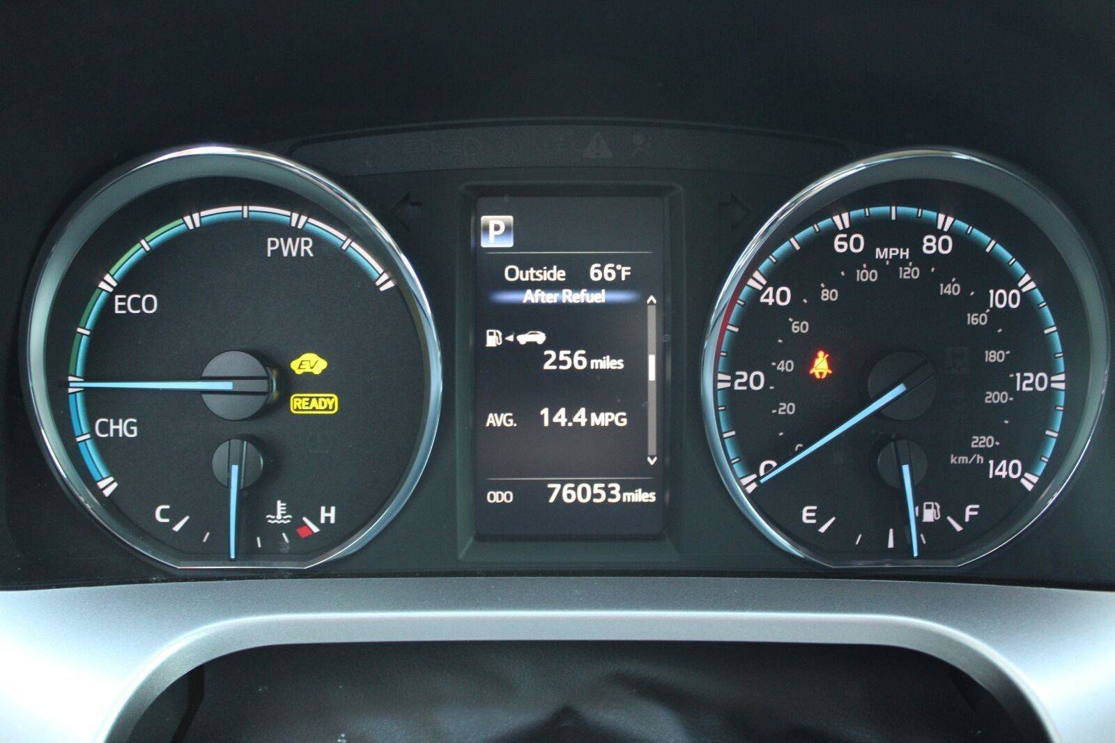 Used 2018 Toyota RAV4 XLE AWD/4WD image 19