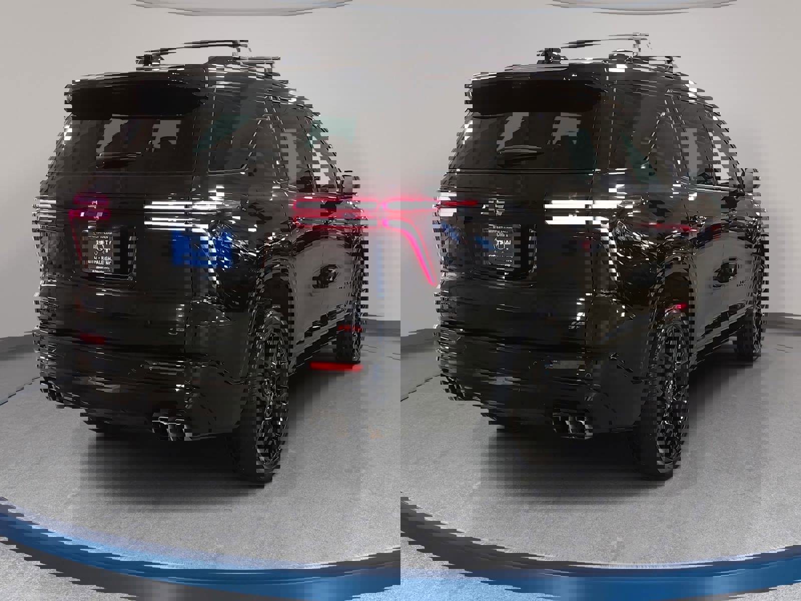 Used 2024 Chevrolet Traverse RS w/ LPO, Floor Liner Package image 5