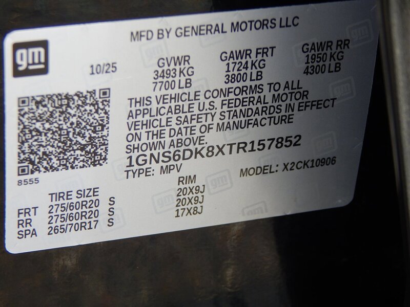 Used 2026 Chevrolet Suburban Z71 w/ Comfort Package AWD/4WD image 26