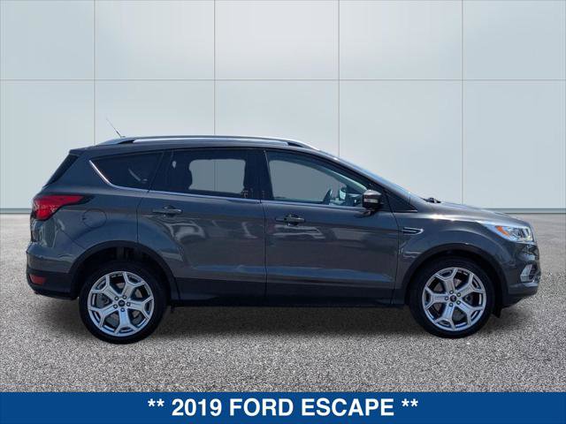 Used 2019 Ford Escape Titanium image 6