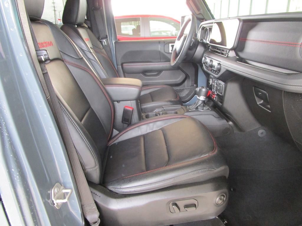 Used 2024 Jeep Wrangler Unlimited Rubicon image 24