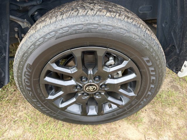 Used 2025 Toyota Tundra Platinum AWD/4WD image 23