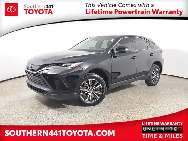 Used 2024 Toyota Venza LE image 1