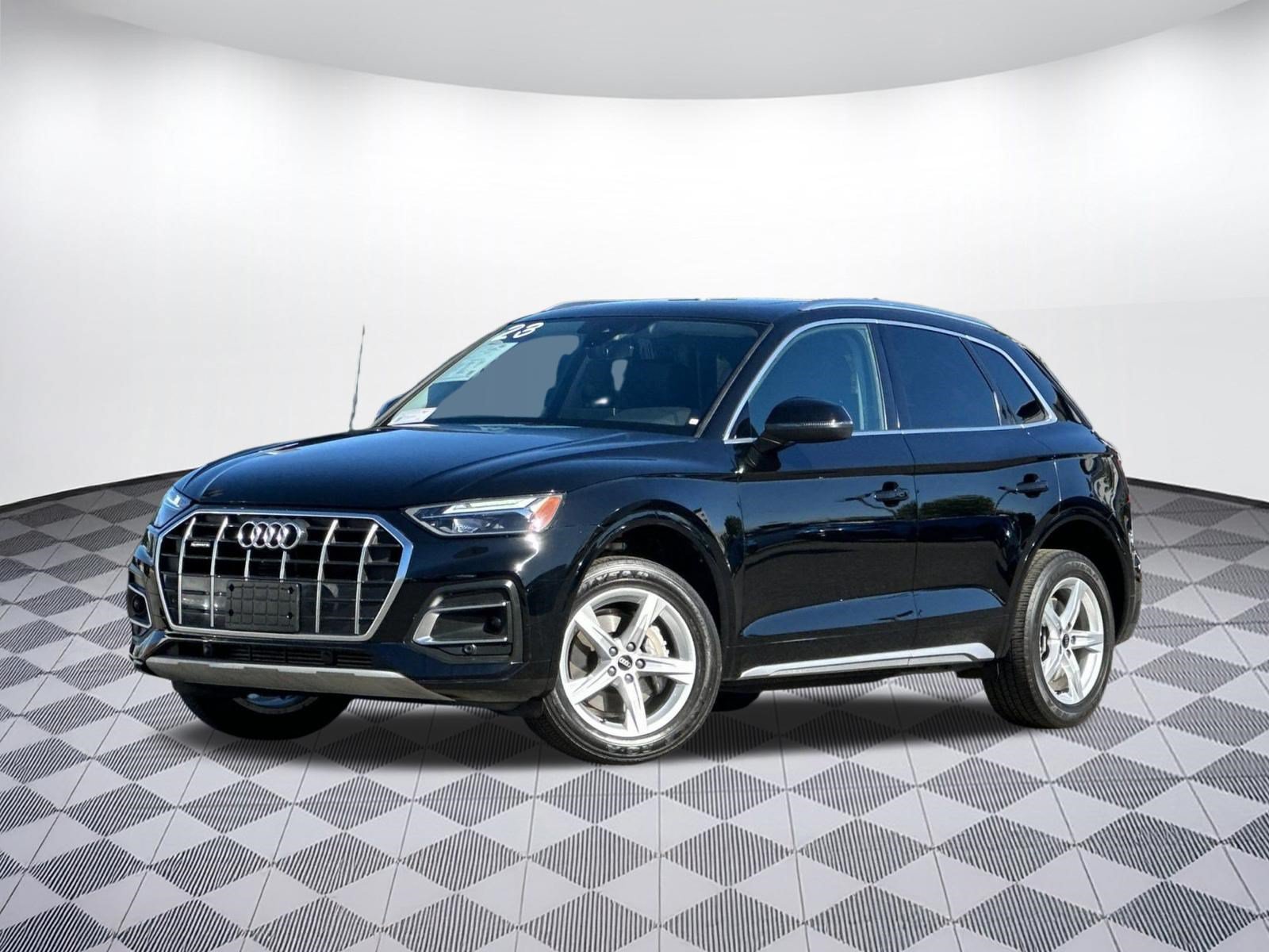 Used 2023 Audi Q5 2.0T Premium w/ Convenience Package AWD/4WD image 1