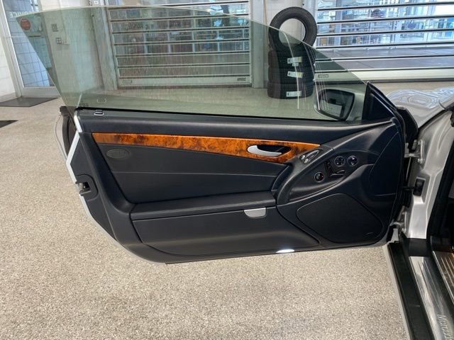 Used 2007 Mercedes-Benz SL 550 w/ Premium Pkg I image 26