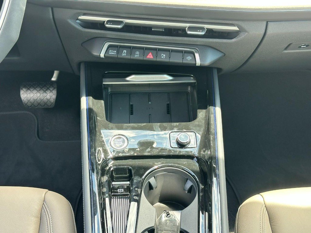 New 2026 Audi Q3 quattro 2.0T AWD/4WD image 11