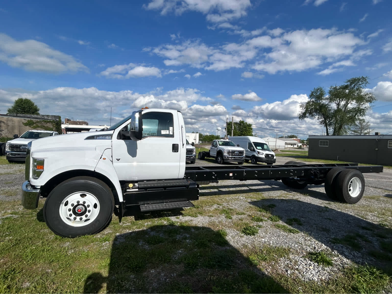 New 2027 Ford F650 2WD Regular Cab Super Duty image 1
