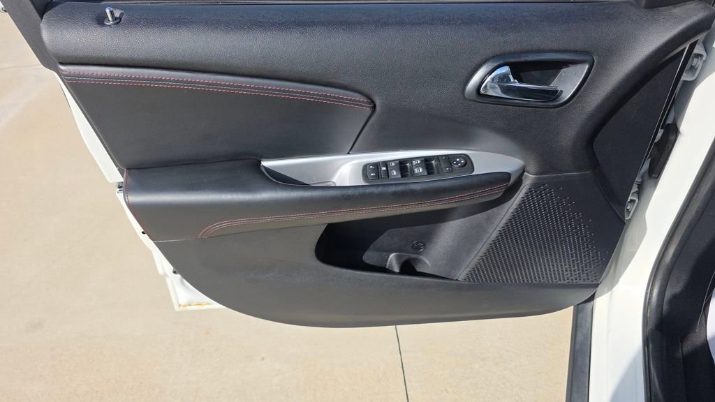 Used 2014 Dodge Journey R/T image 22