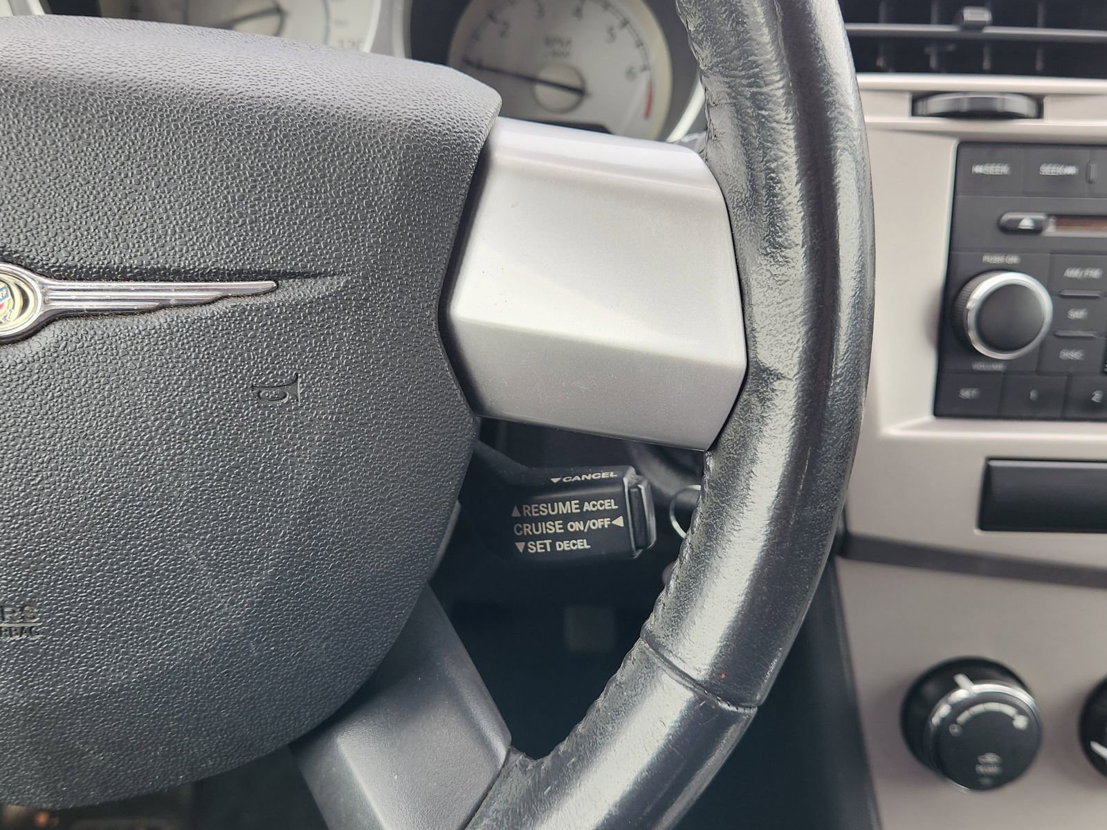 Used 2009 Chrysler Sebring Touring image 32