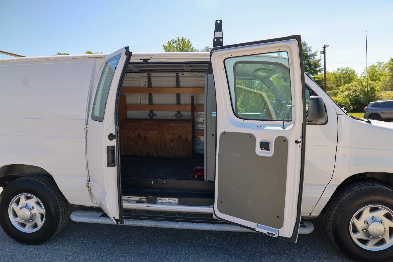 Used 2013 Ford E-250 and Econoline 250 w/ PWR Group RWD image 11