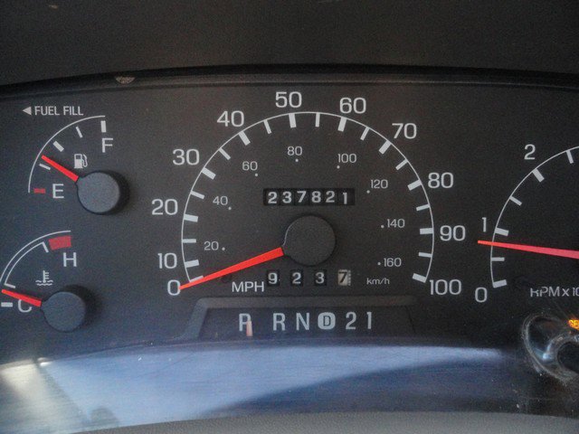 Used 2000 Ford F250 4x4 Regular Cab Super Duty image 12