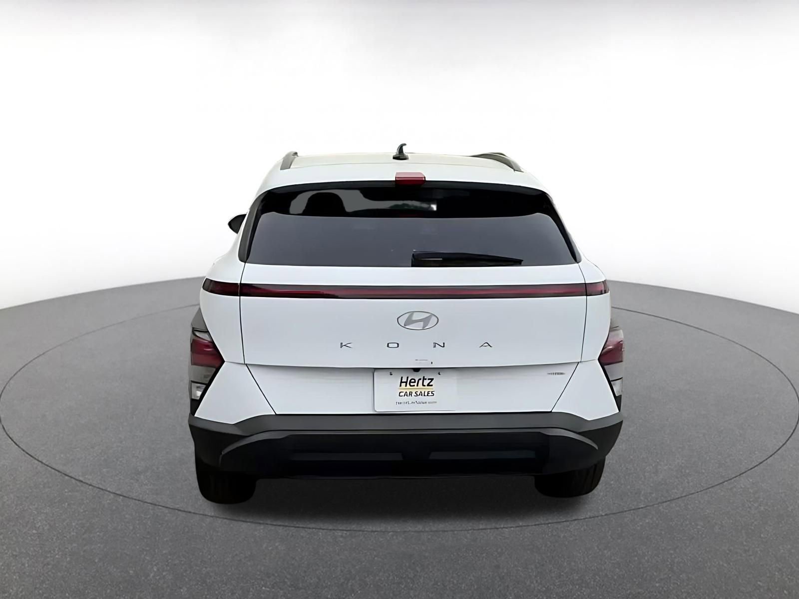Used 2025 Hyundai Kona SEL image 13