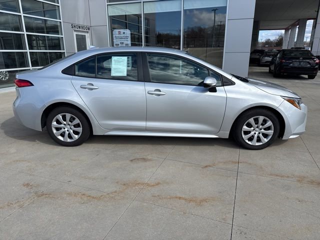 Used 2023 Toyota Corolla LE image 8