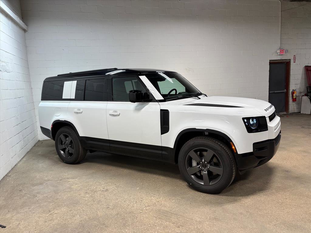 New 2026 Land Rover Defender 130 X-Dynamic SE image 5