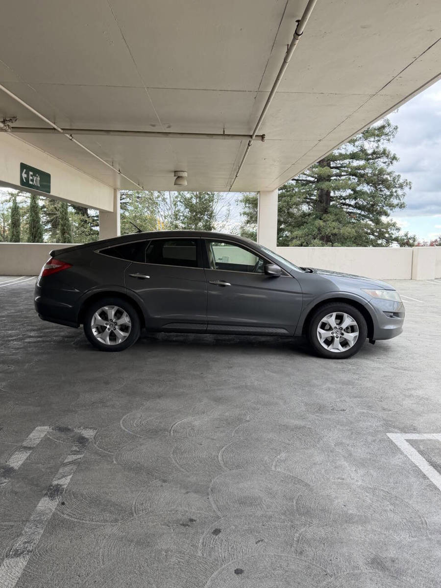 Used 2010 Honda Crosstour EX-L image 4