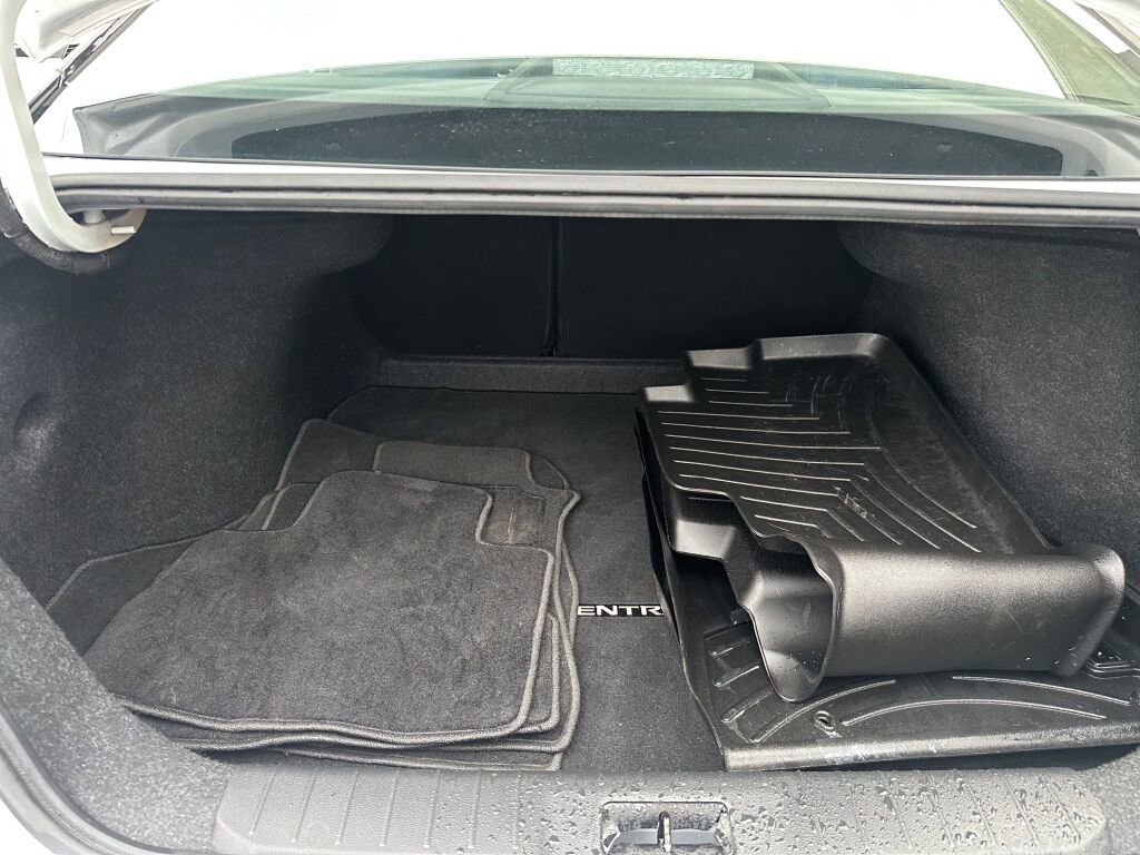 Used 2021 Nissan Sentra SR image 29