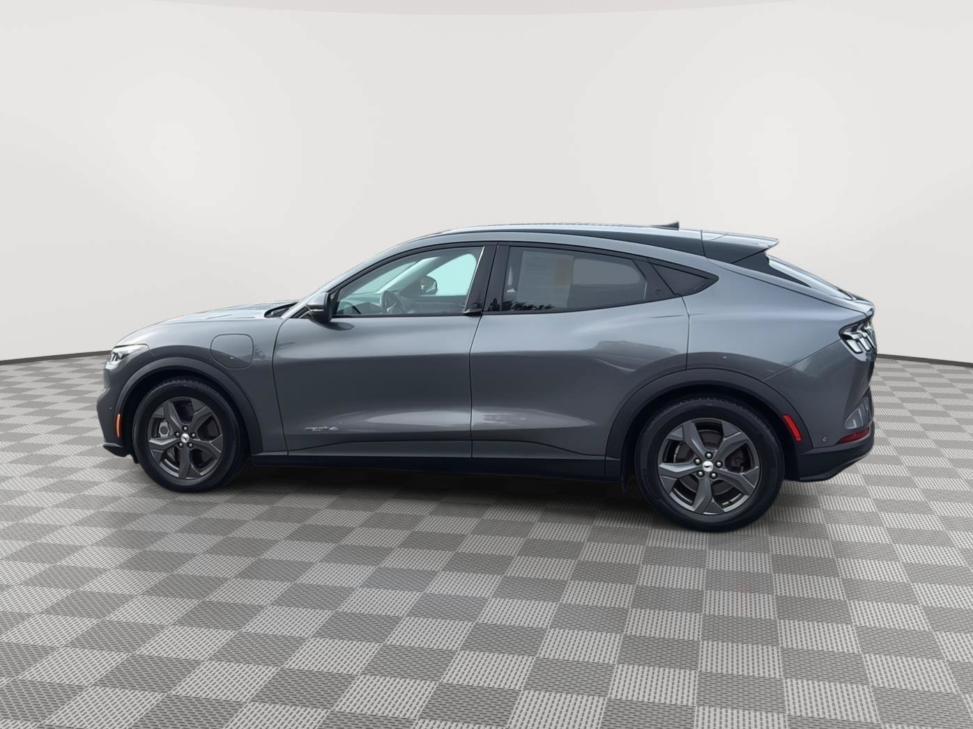 Used 2021 Ford Mustang Mach-E Select w/ Comfort/Technology Package AWD/4WD image 8