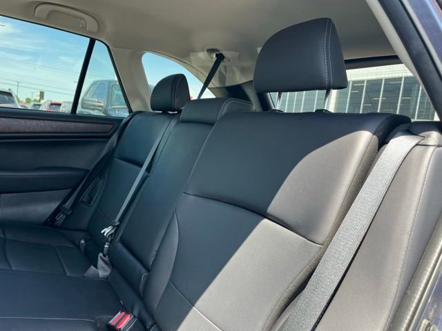 Used 2017 Subaru Outback 2.5i Limited AWD/4WD image 38