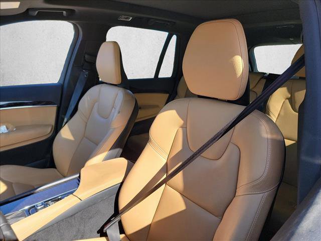 Used 2019 Volvo XC90 T6 Momentum w/ Advanced Package AWD/4WD image 13