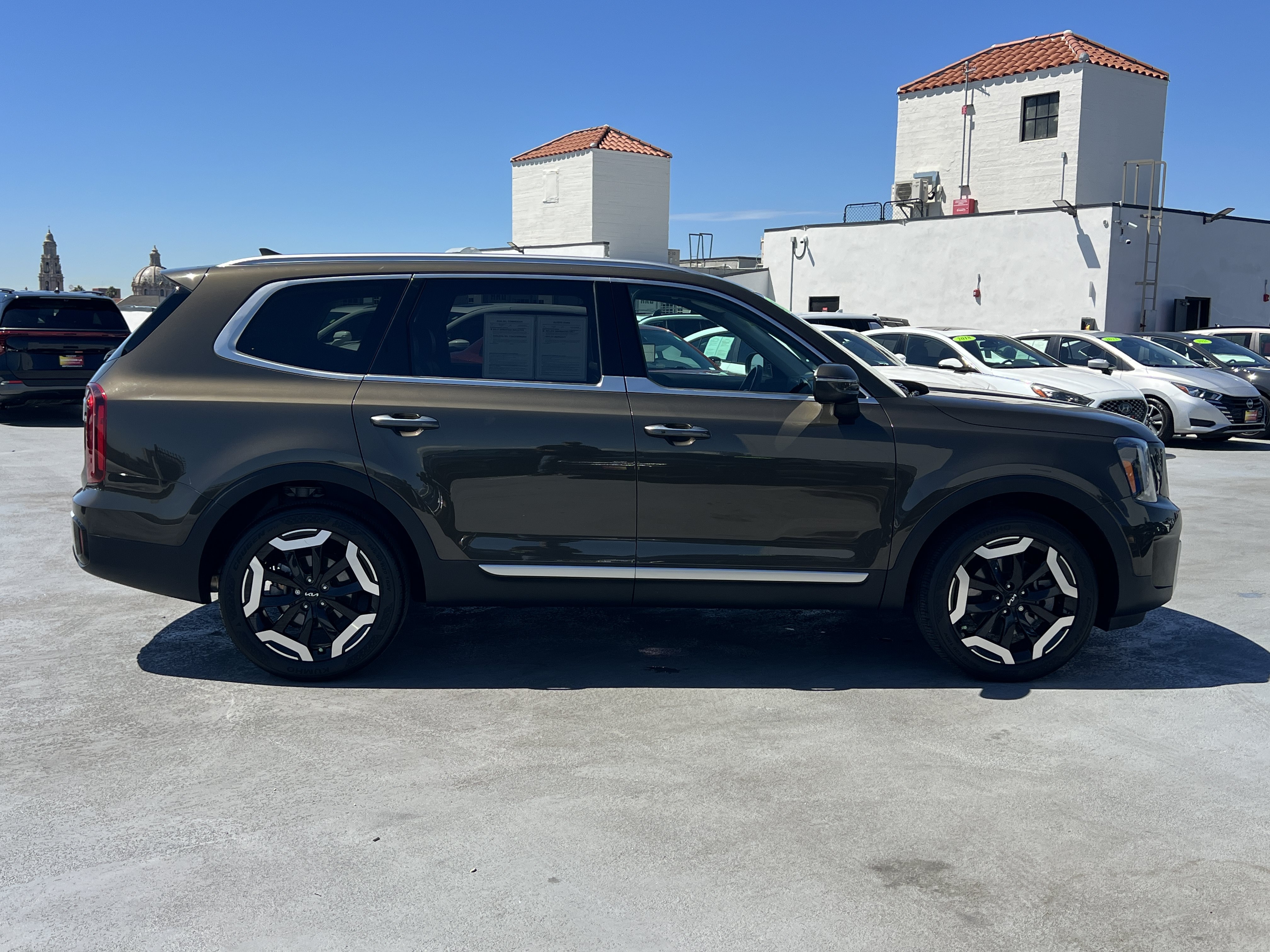 Certified 2023 Kia Telluride S FWD image 9