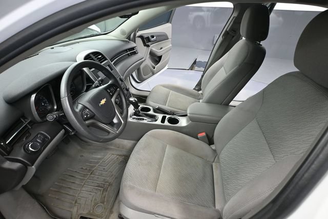 Used 2015 Chevrolet Malibu LS FWD image 16