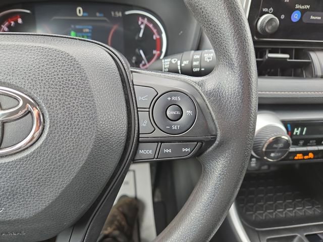 Used 2023 Toyota RAV4 XLE image 19