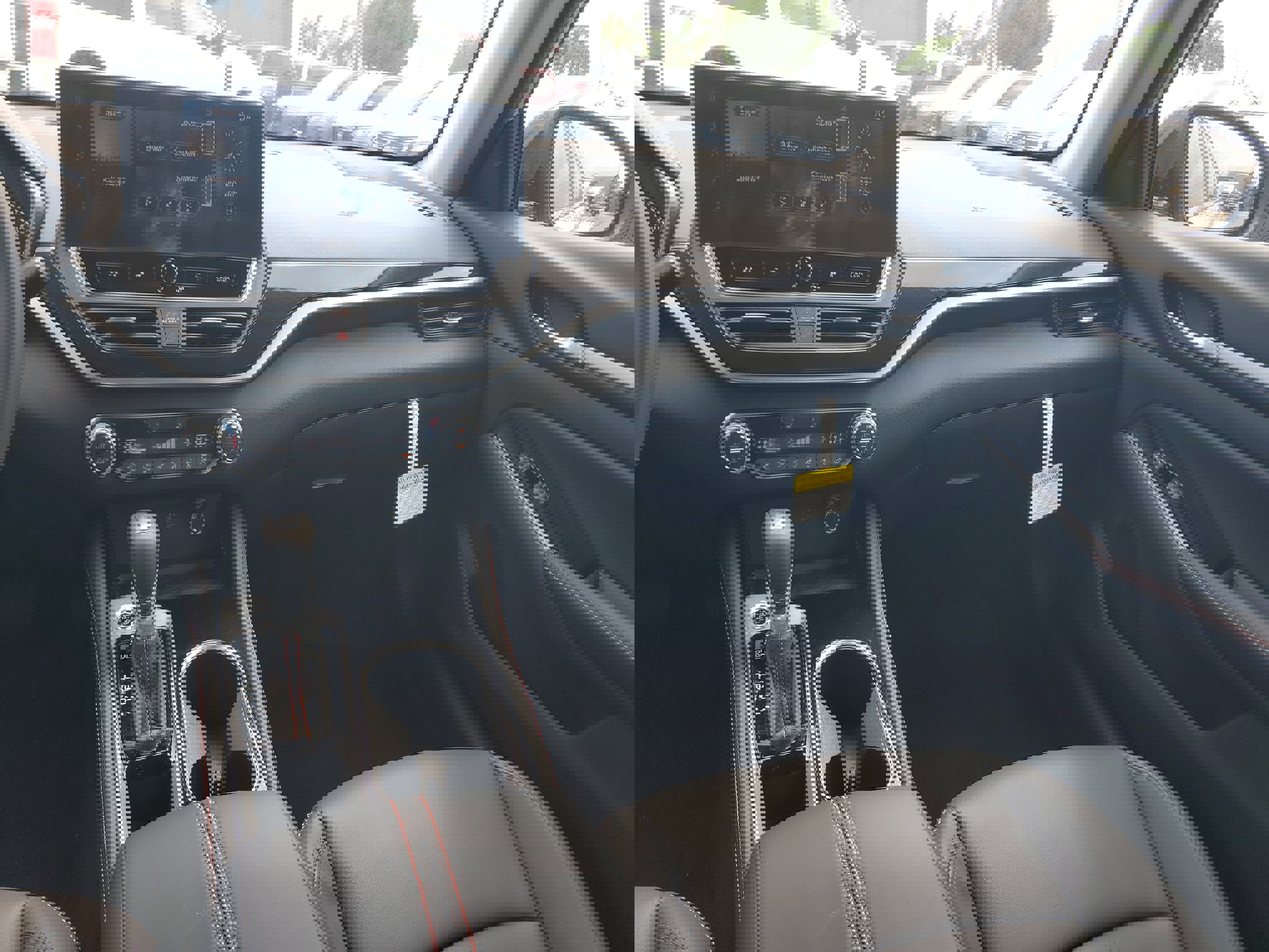 New 2025 Nissan Altima 2.5 SR w/ SR Premium Package image 14