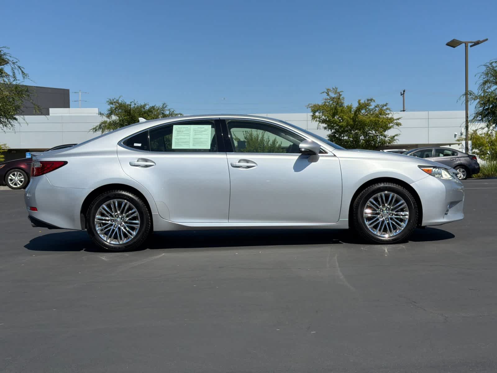Used 2013 Lexus ES 350 w/ Premium Pkg FWD image 6