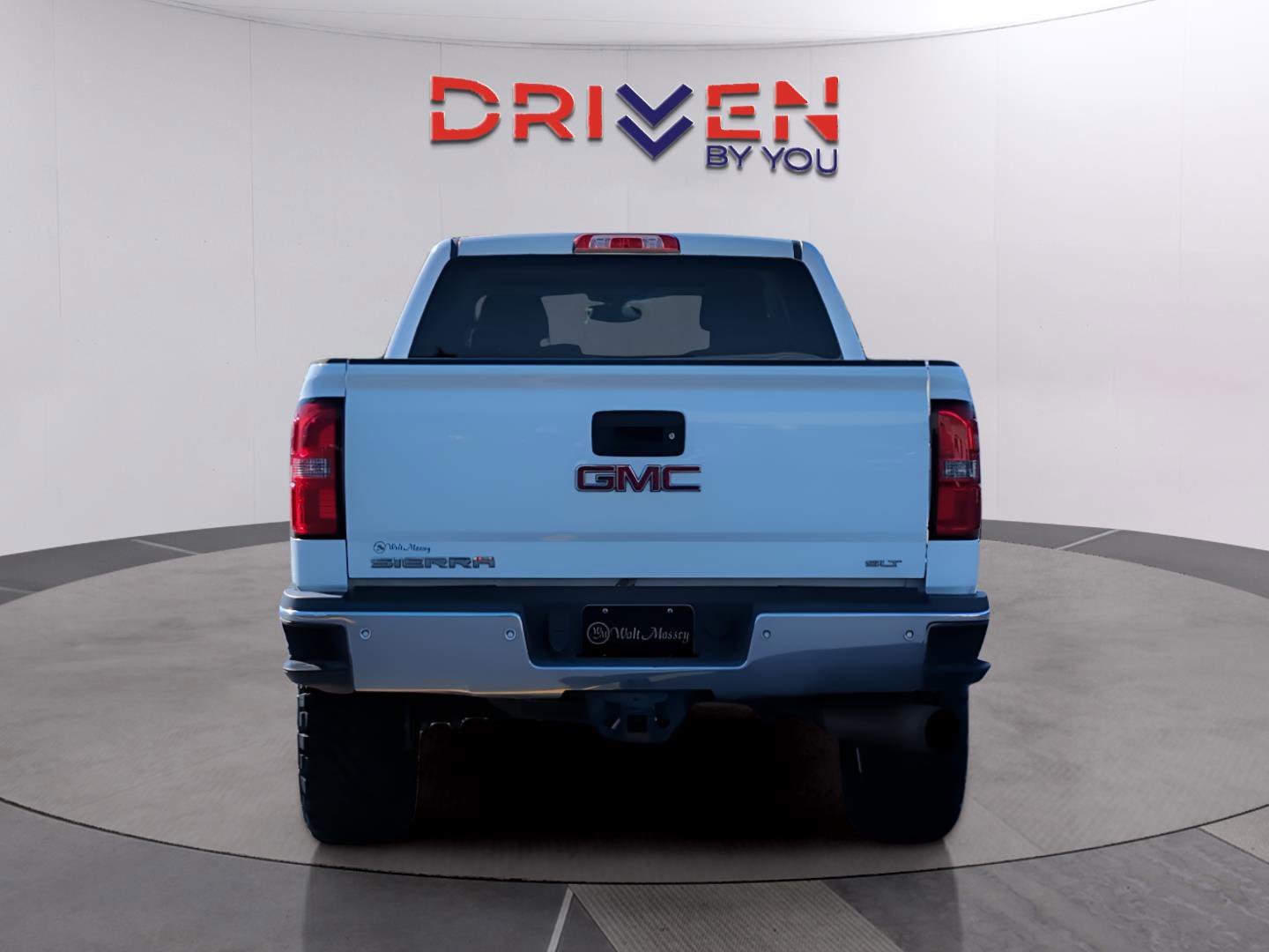 Used 2015 GMC Sierra 2500 SLT AWD/4WD image 4