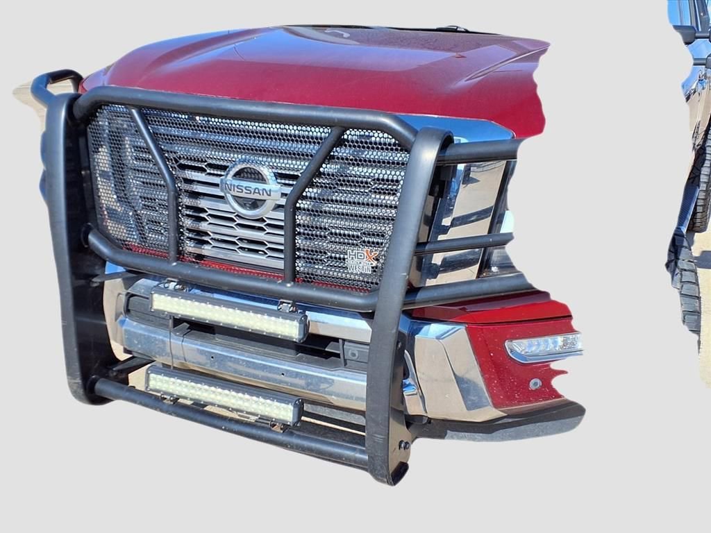 Used 2020 Nissan Titan SL w/ Moonroof Package image 33