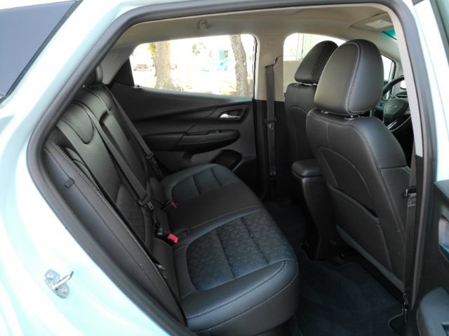 Used 2023 Chevrolet Bolt LT FWD image 24