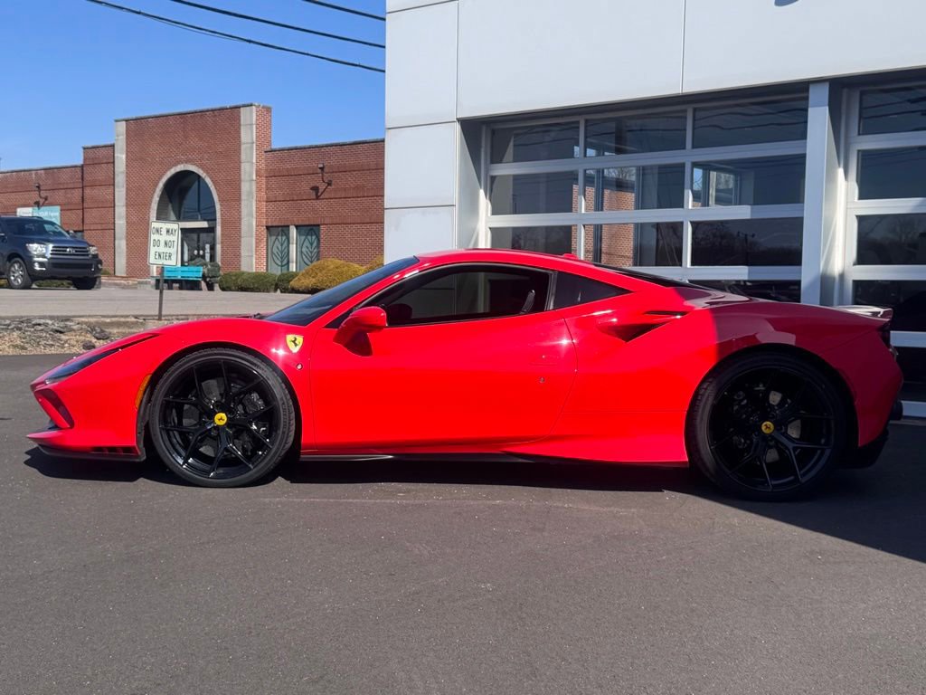 Used 2020 Ferrari F8 Tributo image 2